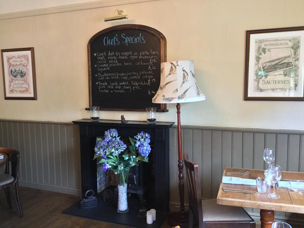 Three Tuns Ashwell Bed & Breakfast Bagian luar foto
